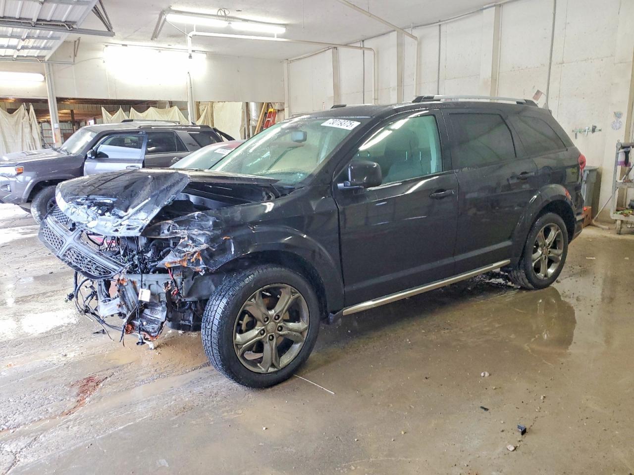 2016 Dodge Journey Crossroad - zdjęcie główne