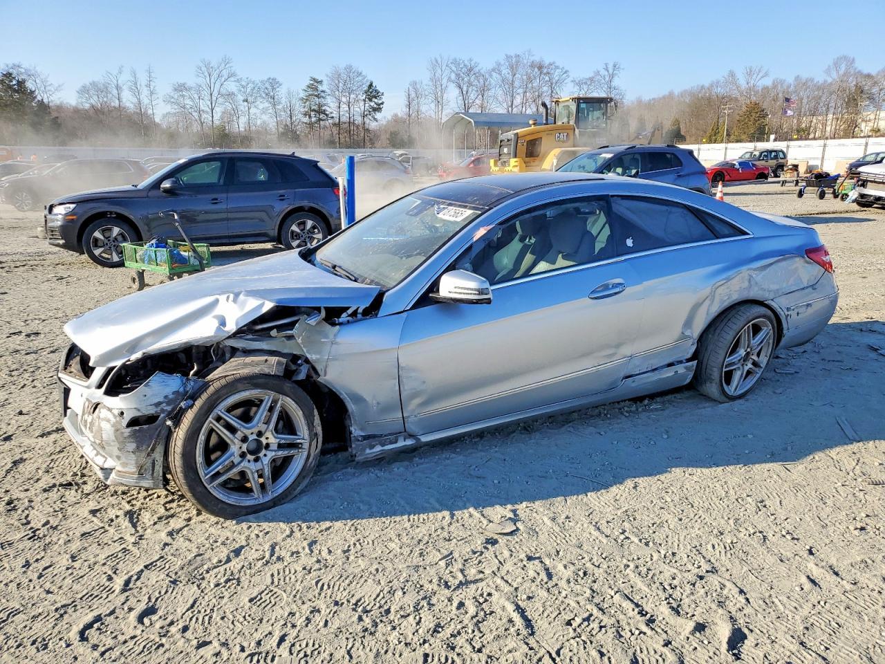 2013 Mercedes-Benz E 350 - zdjęcie główne