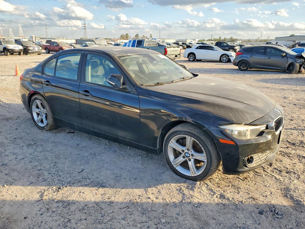 2014 BMW 320 I xDrive - zdjęcie 4