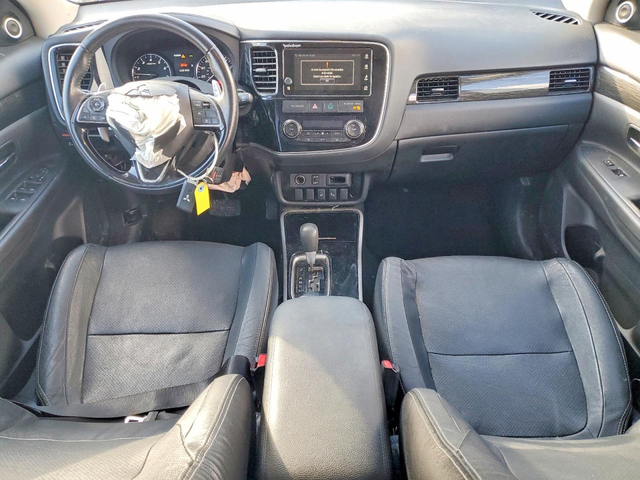 2017 Mitsubishi Outlander Gt - zdjęcie 8