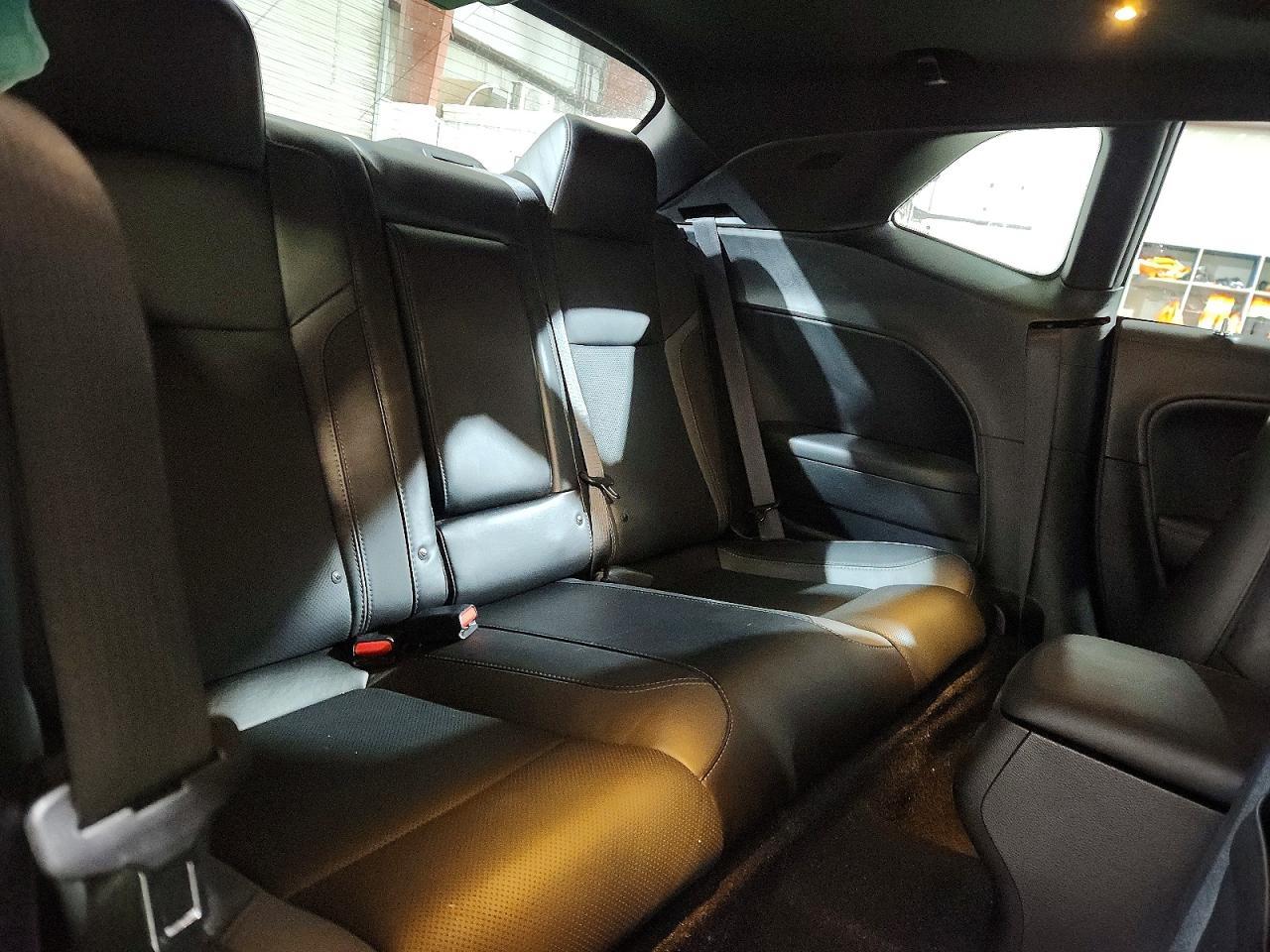 2023 Dodge Challenger Sxt - zdjęcie 10