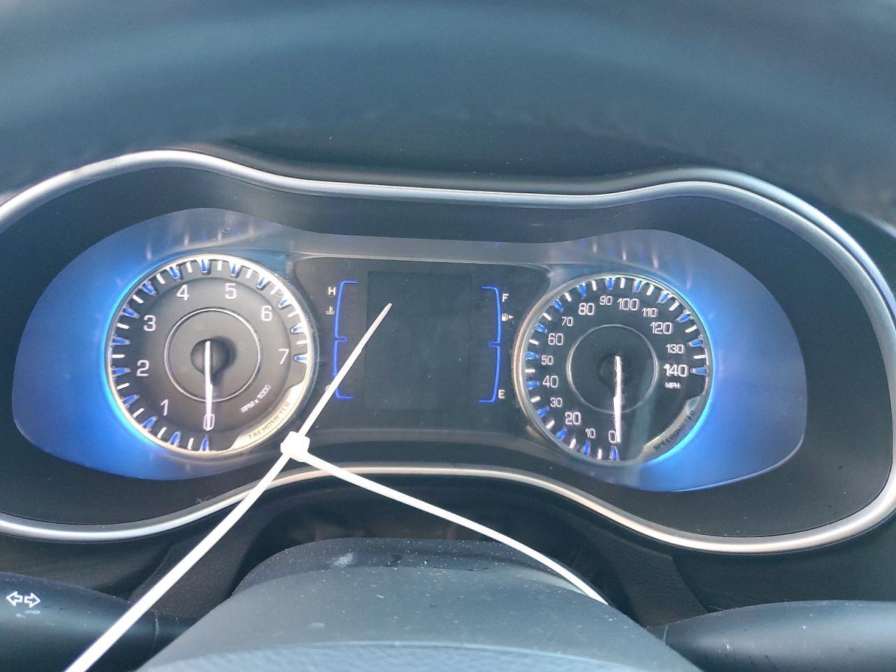 2016 Chrysler 200 Limited - zdjęcie 9