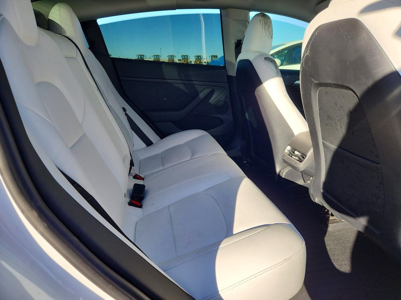 2023 Tesla Model 3 - zdjęcie 10