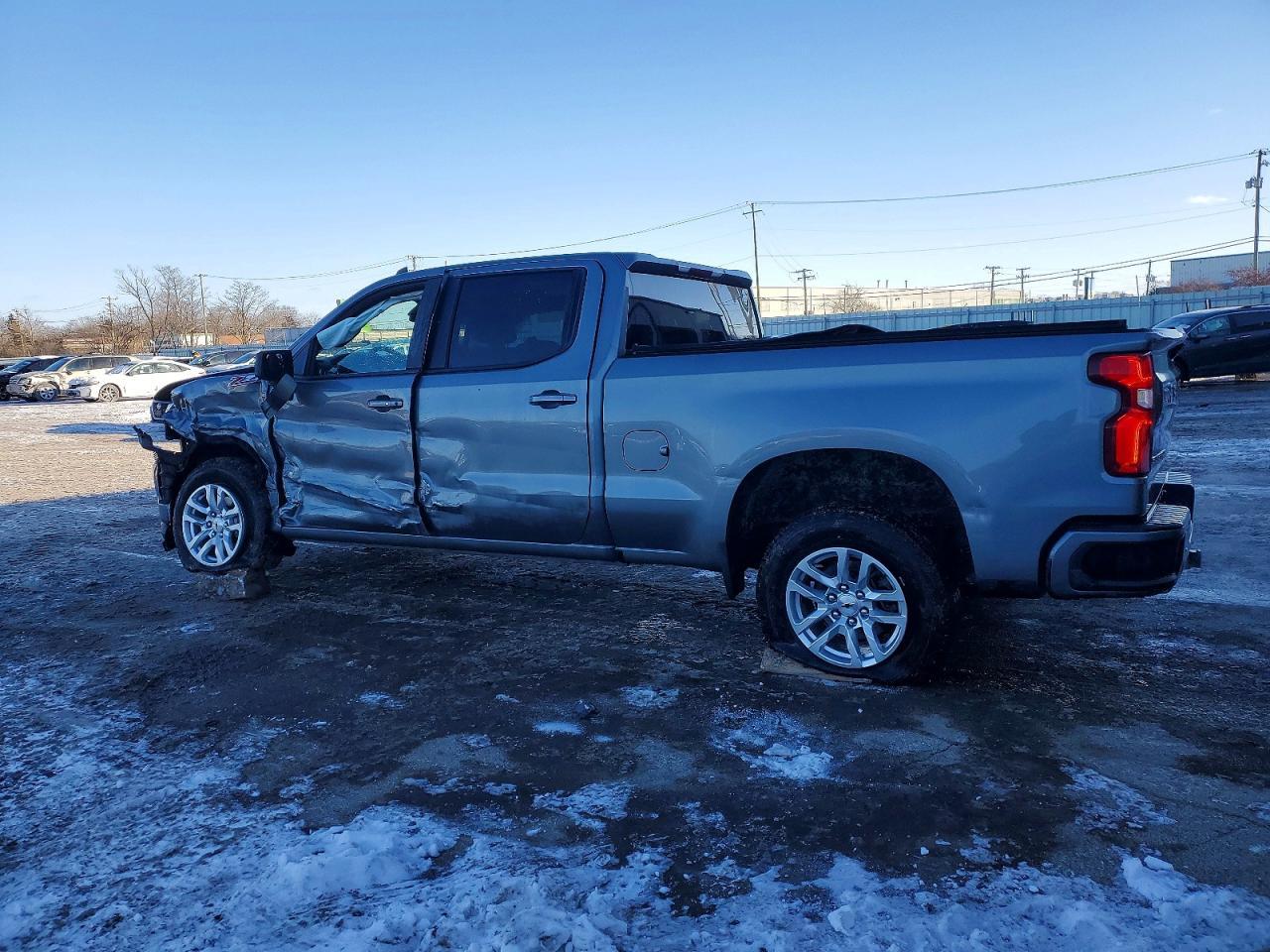 2020 Chevrolet Silverado K1500 Rst - zdjęcie 2