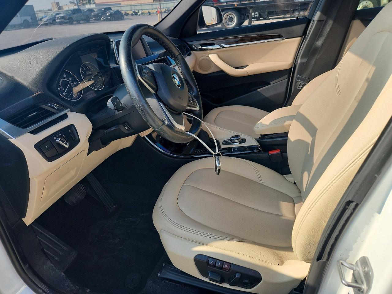 2016 BMW X1 xDrive28I - zdjęcie 7