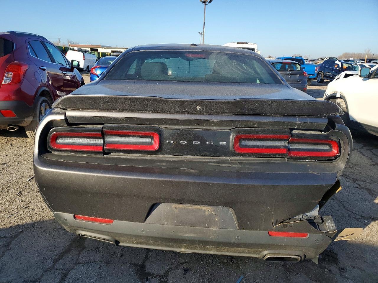 2021 Dodge Challenger Sxt - zdjęcie 6