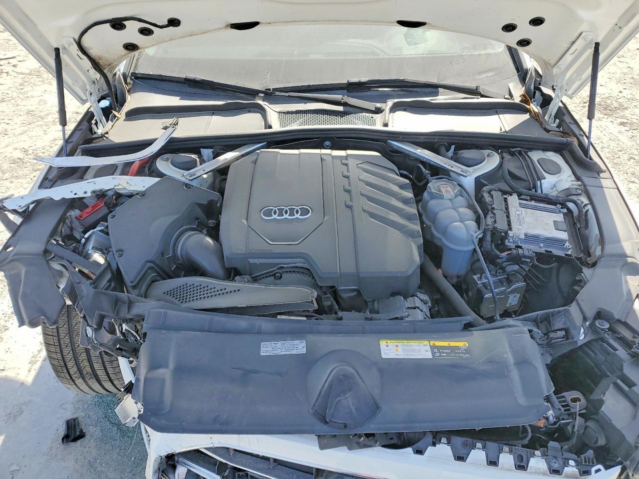 2022 Audi A4 Premium Plus 40 - zdjęcie 11