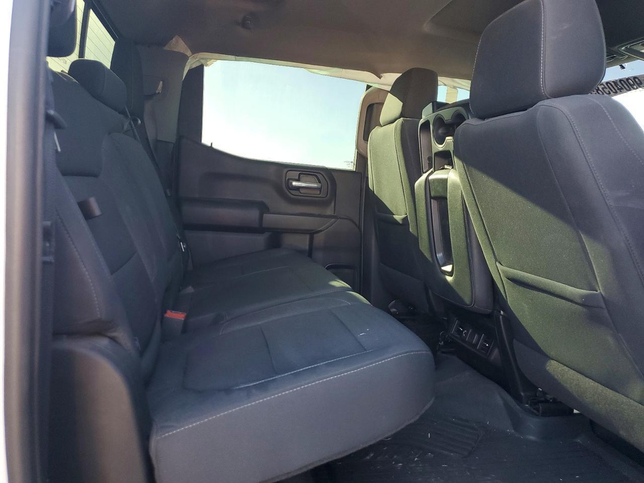 2021 Chevrolet Silverado K1500 Lt - zdjęcie 10