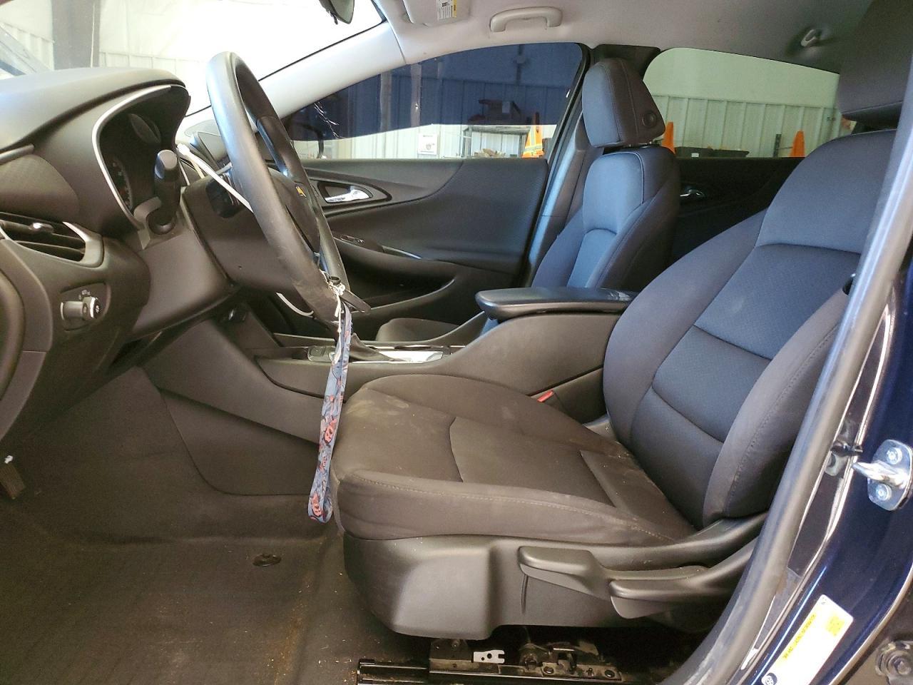 2022 Chevrolet Malibu Ls - zdjęcie 7