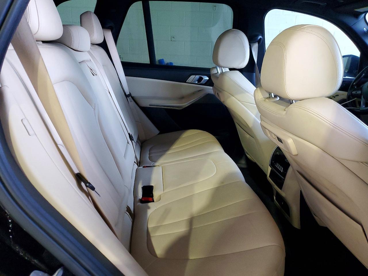 2019 BMW X5 xDrive40I - zdjęcie 10