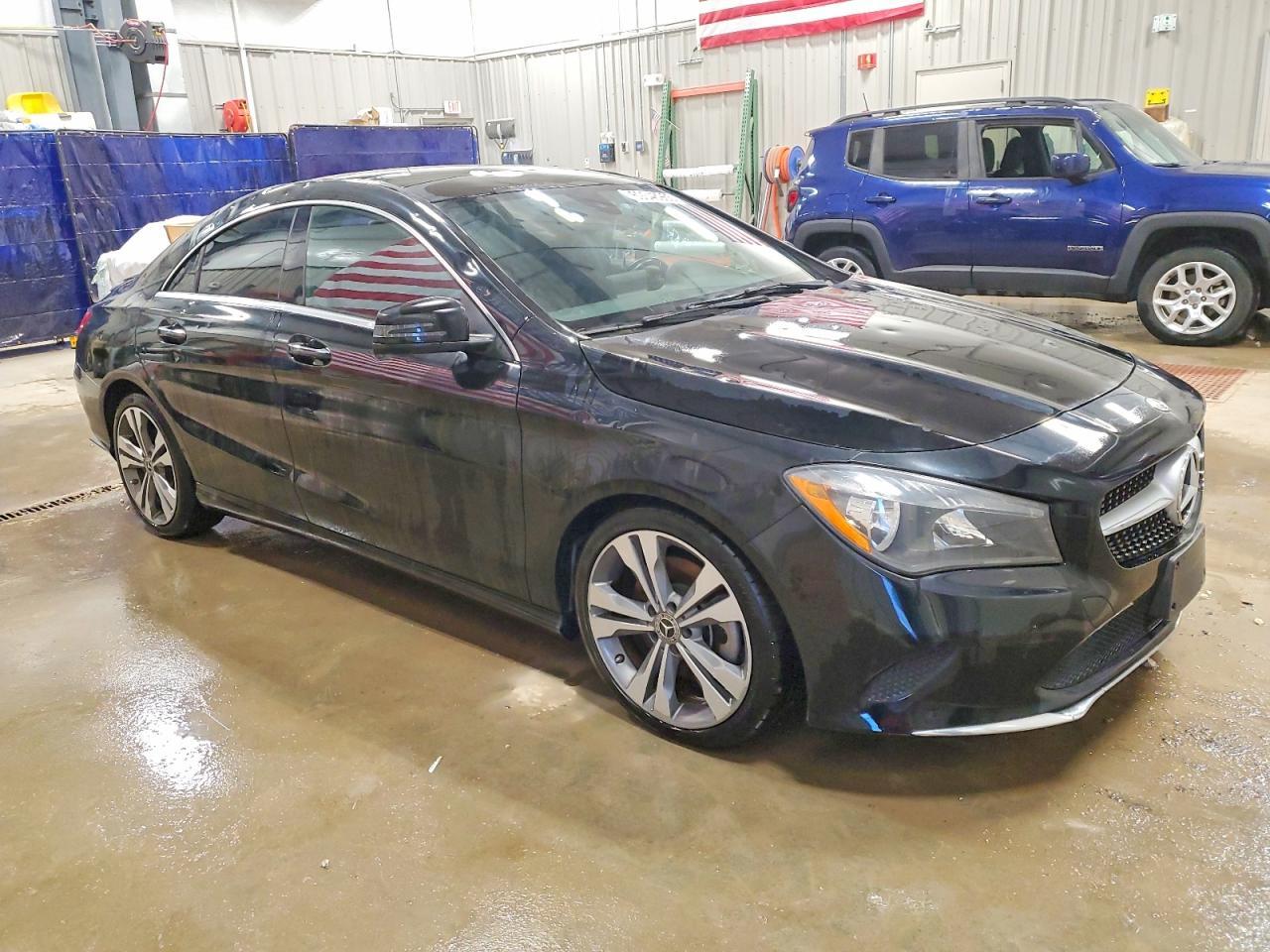 2019 Mercedes-Benz Cla 250 - zdjęcie 4