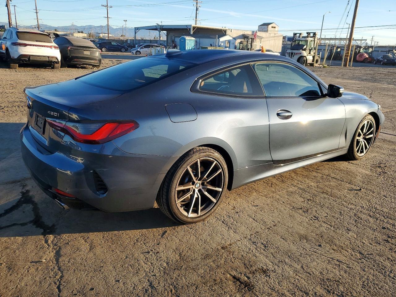 2022 BMW 430I - zdjęcie 3