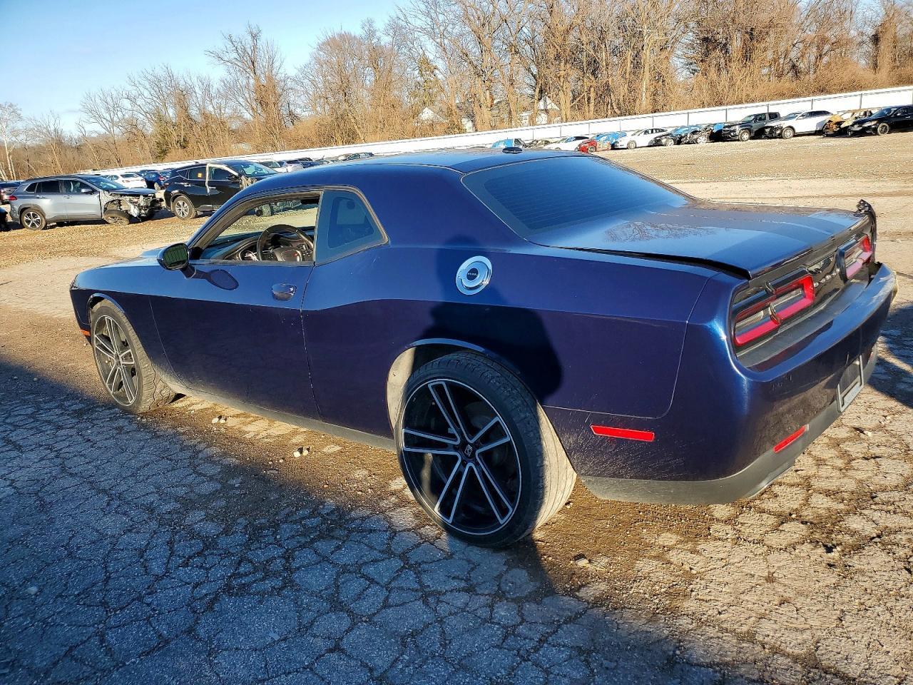 Dodge Challenger - zdjęcie 2