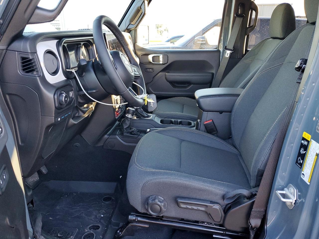 2025 Jeep Wrangler Sport 4Xe - zdjęcie 7