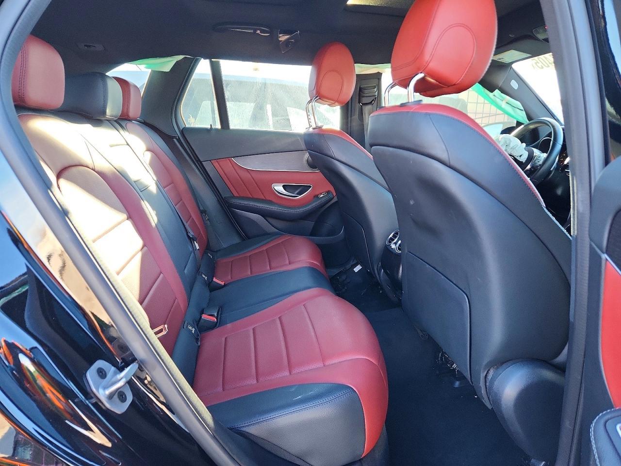 2022 Mercedes-Benz Glc 300 4Matic - zdjęcie 11