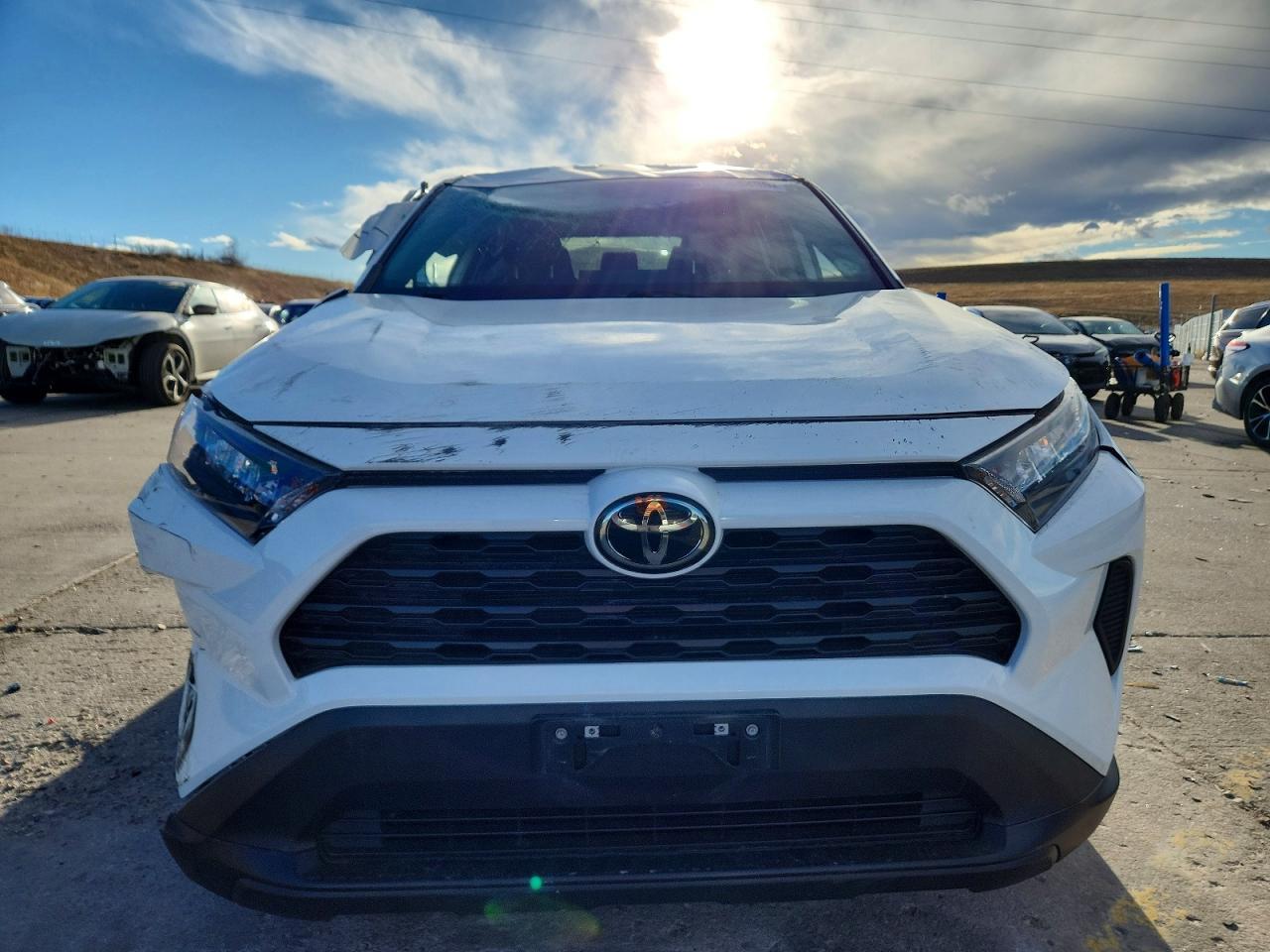 2022 Toyota Rav4 Le - zdjęcie 5