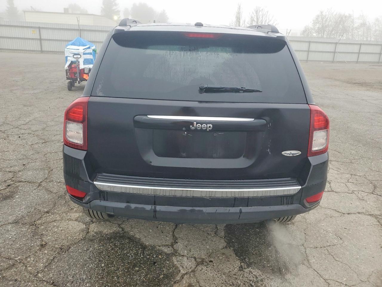 2016 Jeep Compass Latitude - zdjęcie 6