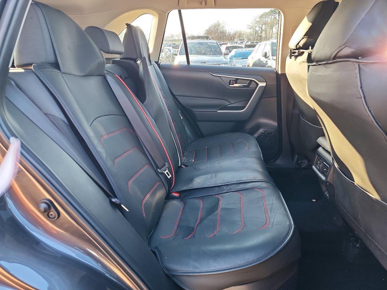 2025 Toyota Rav4 Xle - zdjęcie 10