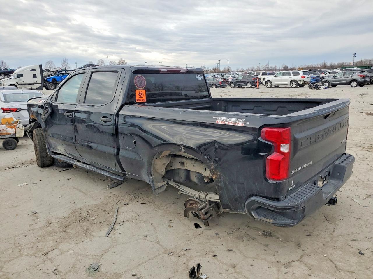 2021 Chevrolet Silverado K1500 Trail Boss Custom - zdjęcie 2