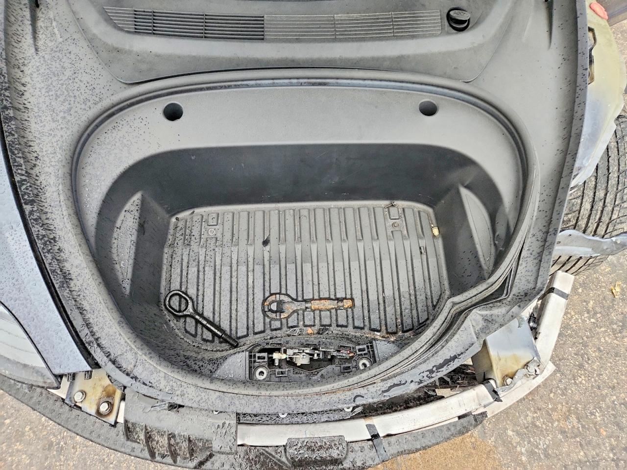 2022 Tesla Model 3 - zdjęcie 11