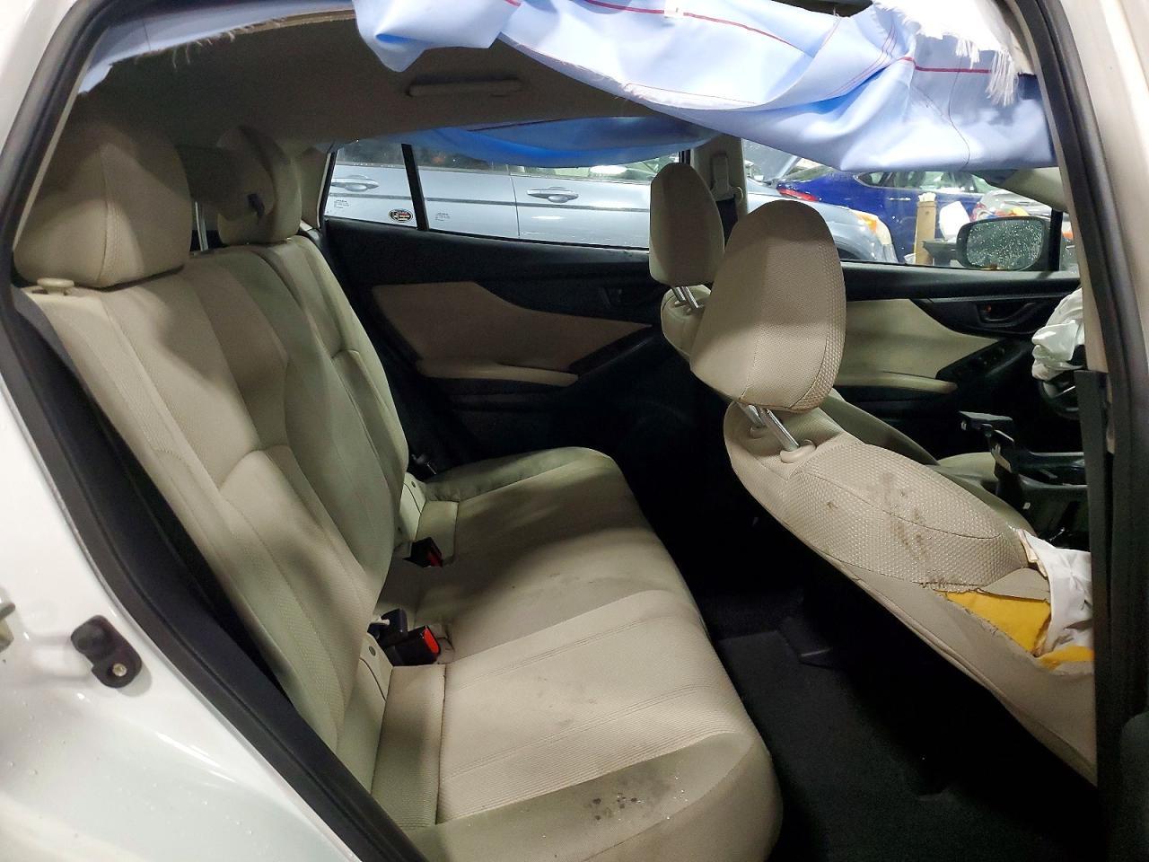 2017 Subaru Impreza Premium - zdjęcie 10