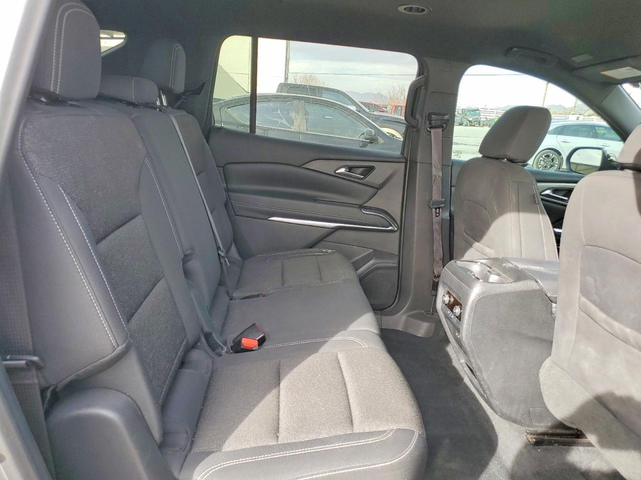 2024 Chevrolet Traverse Ls - zdjęcie 11