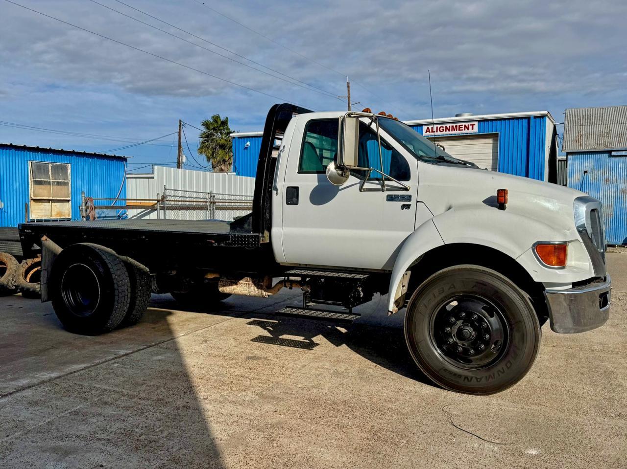 2013 Ford F650 Super Duty - zdjęcie 6