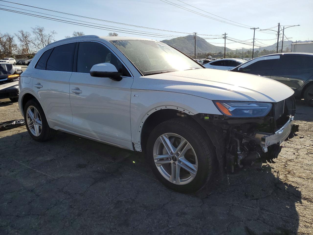 2025 Audi Q5 E Premium 55 - zdjęcie 4