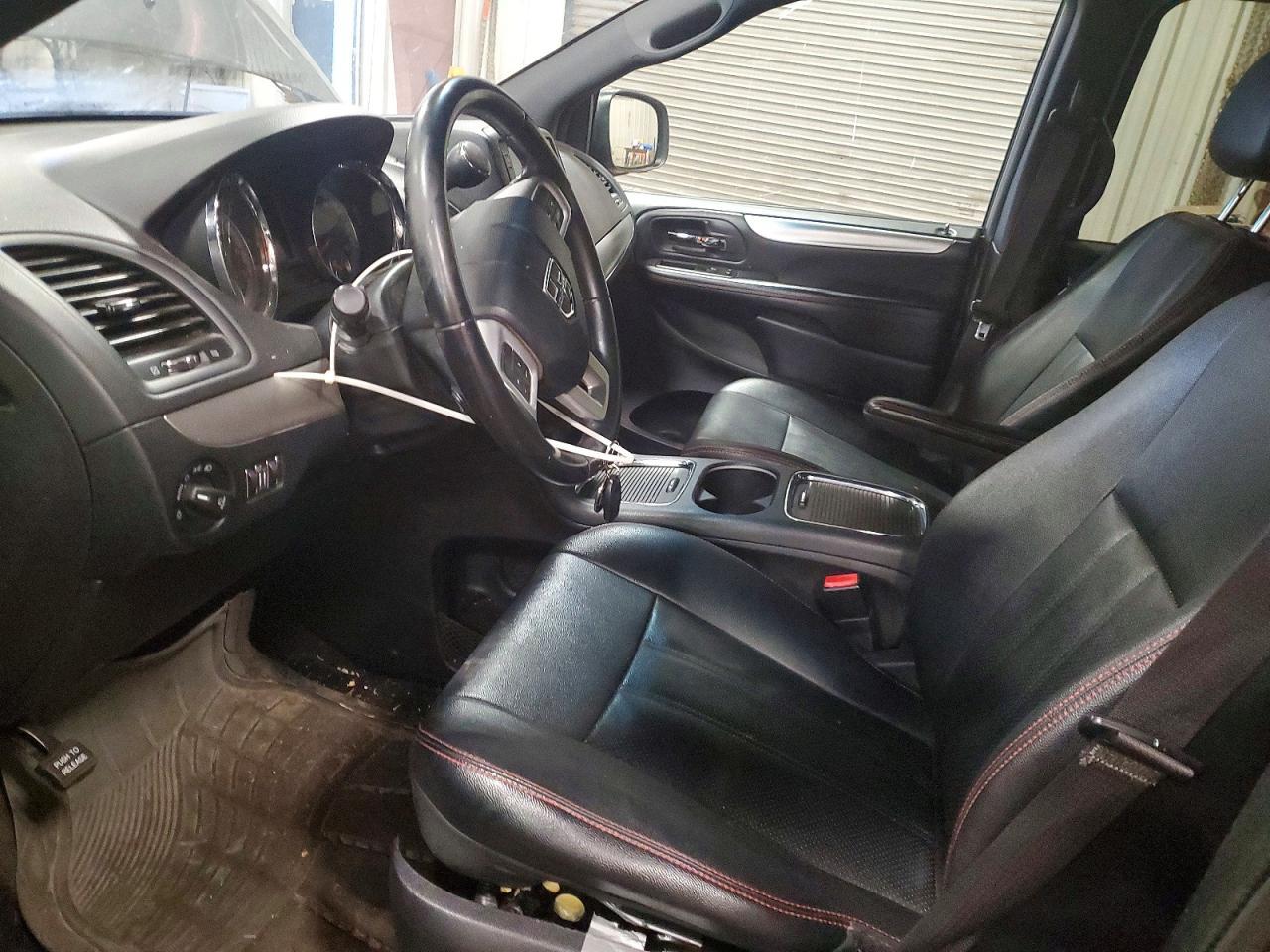 2016 Dodge Grand Caravan R/T - zdjęcie 7