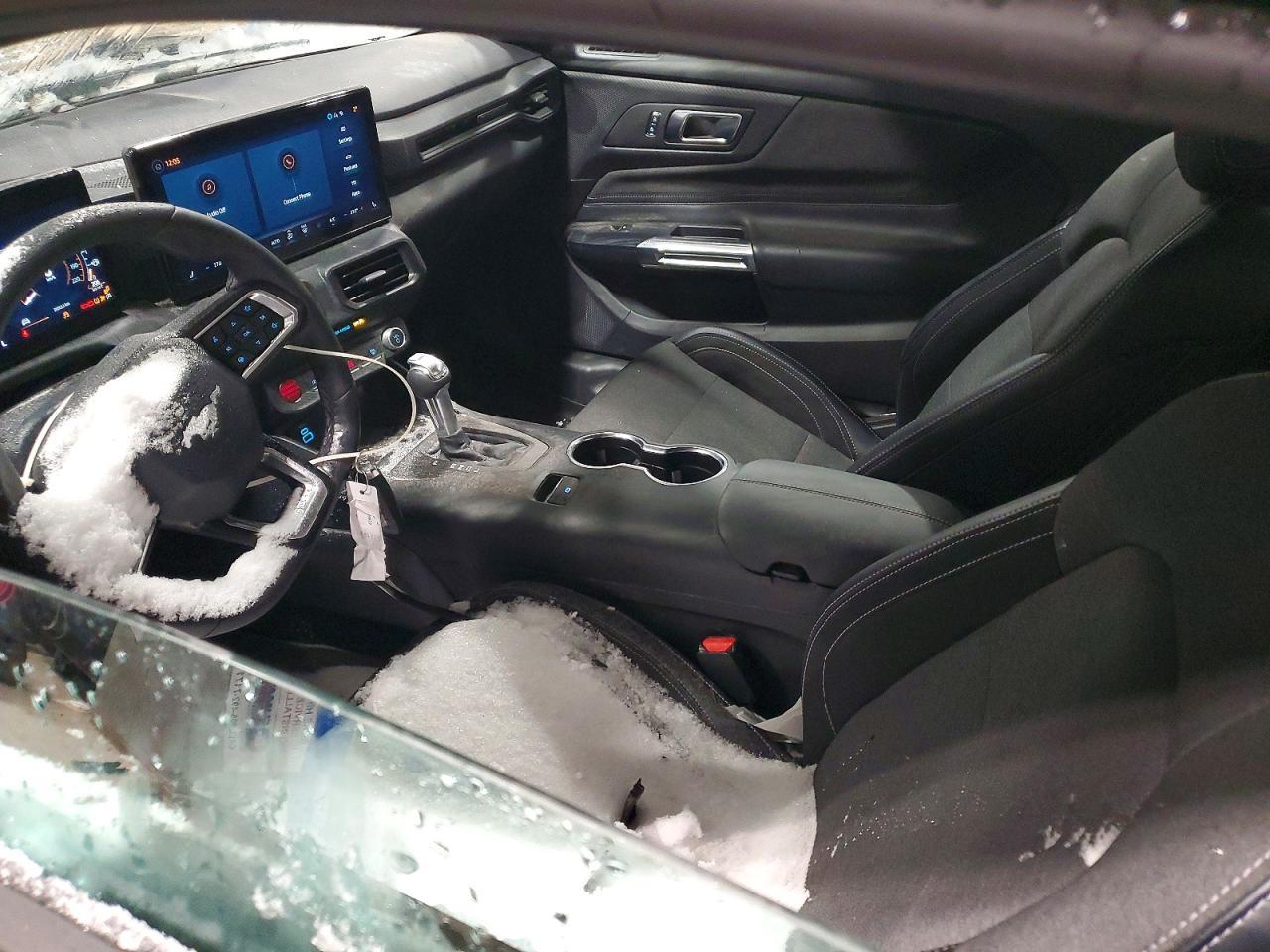 2024 Ford Mustang - zdjęcie 7