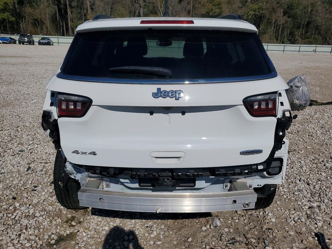 2023 Jeep Compass Latitude - zdjęcie 6