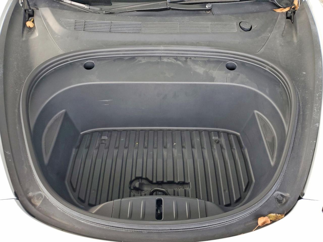 2023 Tesla Model 3 - zdjęcie 11