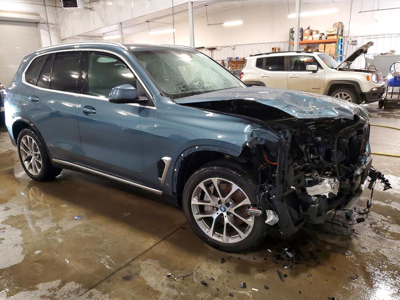 2025 BMW X5 xDrive50E - zdjęcie 4