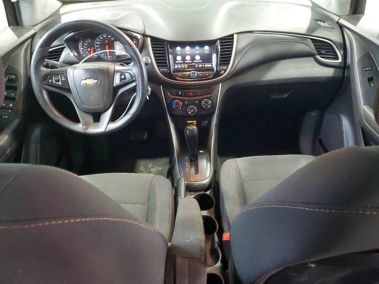 2020 Chevrolet Trax Ls - zdjęcie 8