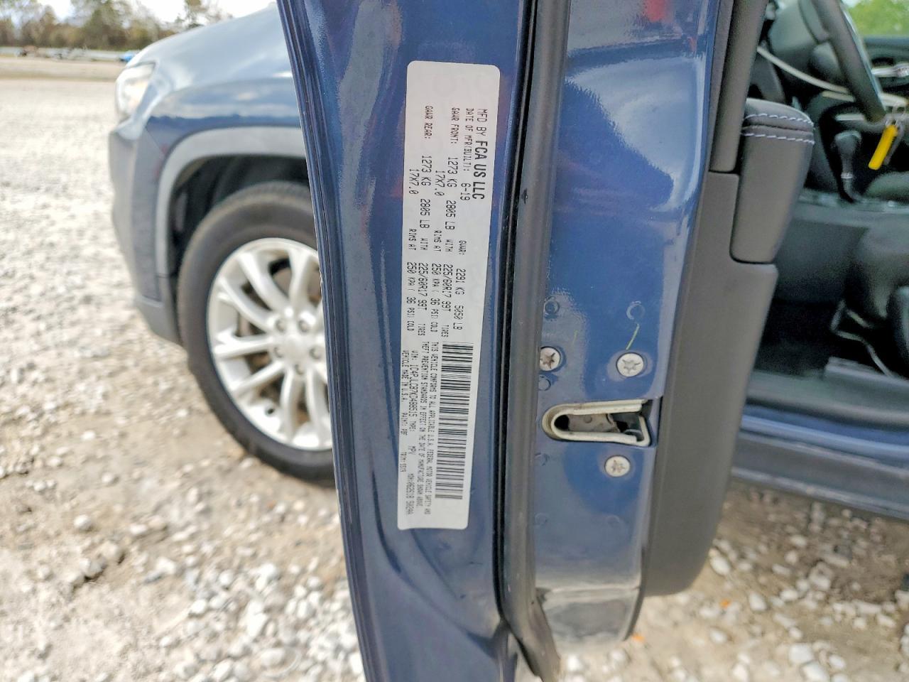 2019 Jeep Cherokee Latitude - zdjęcie 12