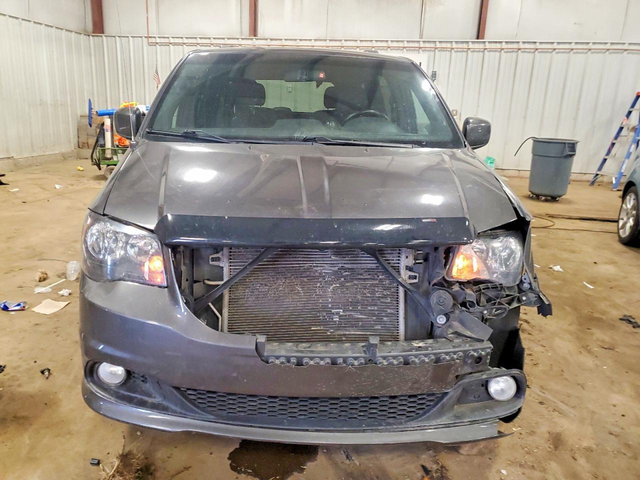 2016 Dodge Grand Caravan R/T - zdjęcie 5