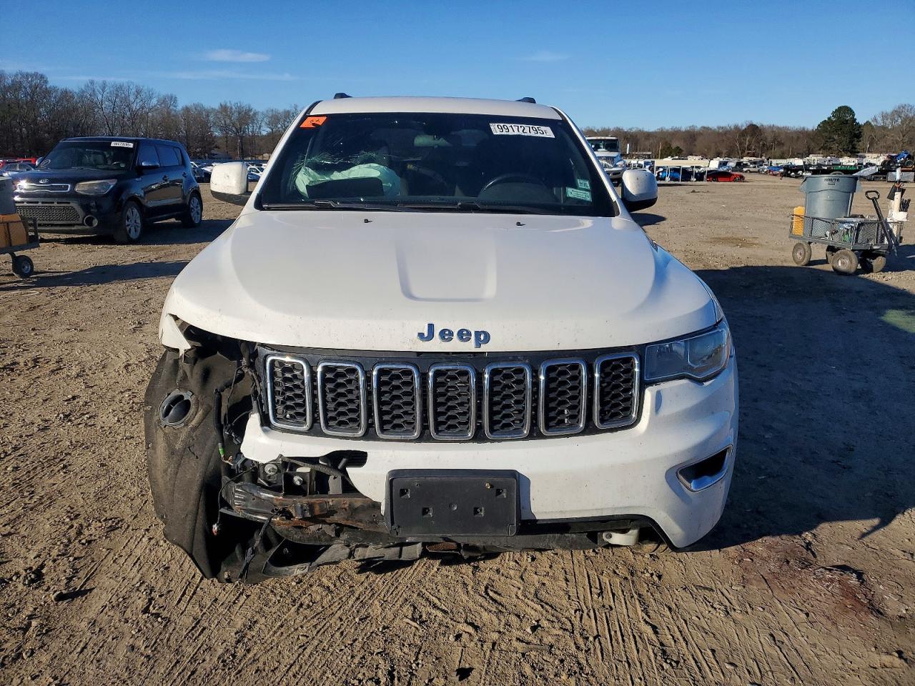 2021 Jeep Grand Cherokee Laredo - zdjęcie 5