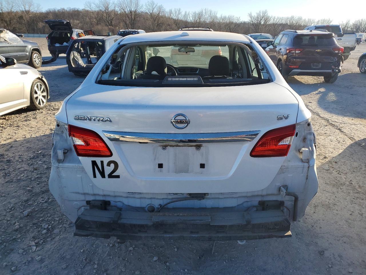 2017 Nissan Sentra S - zdjęcie 6