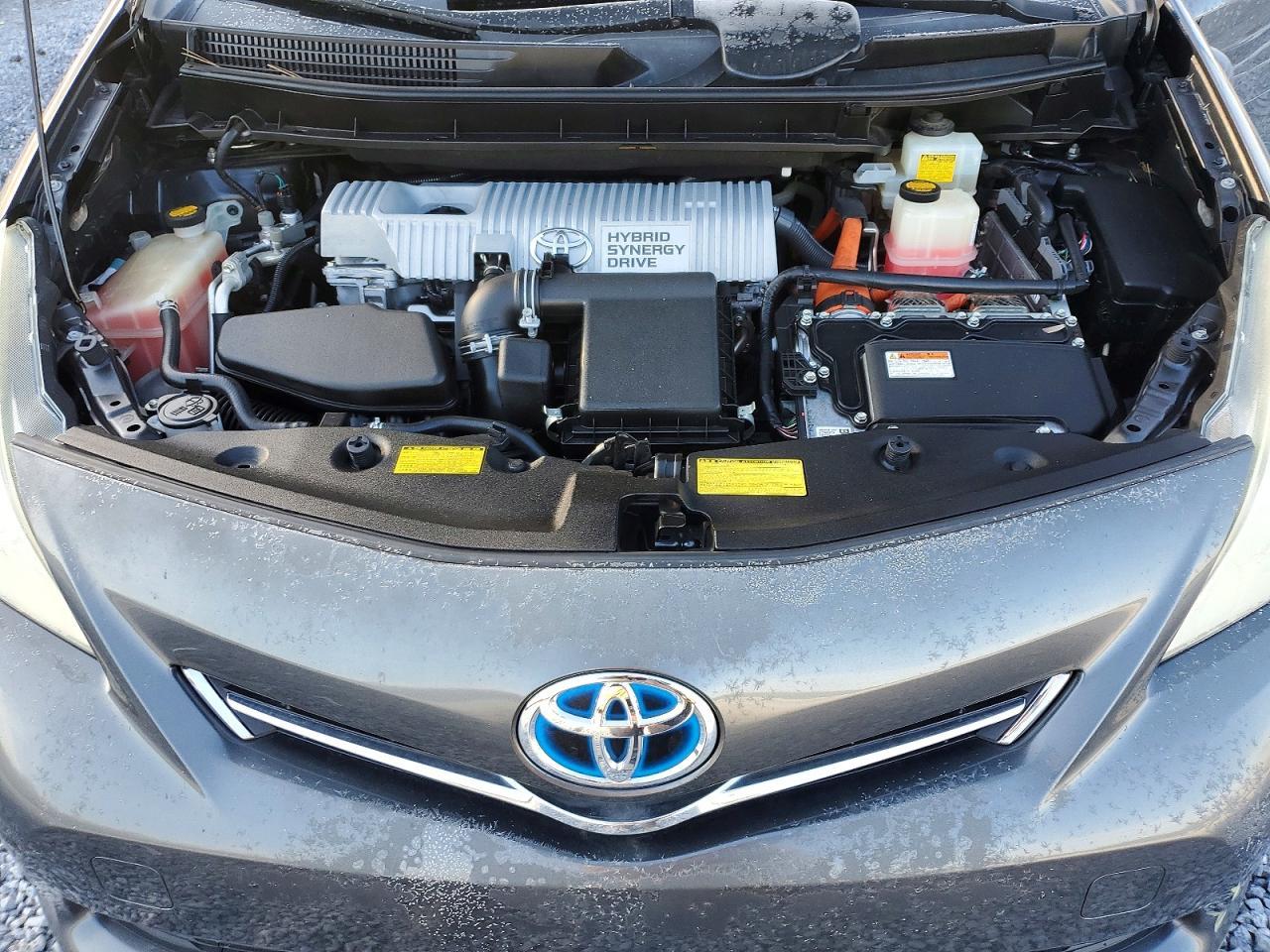 2013 Toyota Prius V - zdjęcie 11