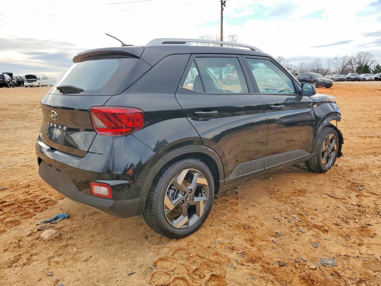 2024 Hyundai Venue Sel - zdjęcie 3