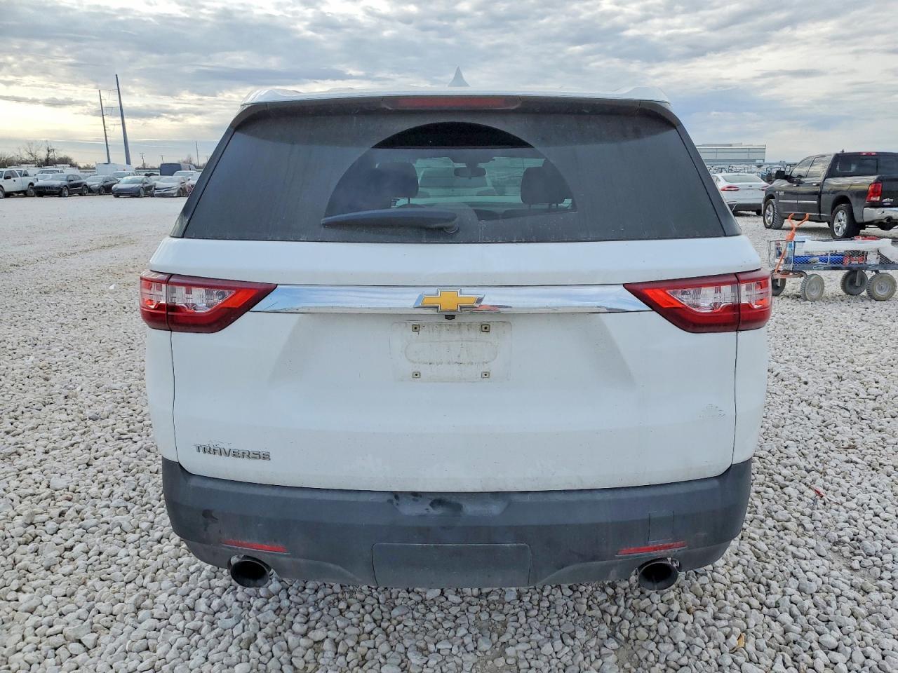 2019 Chevrolet Traverse Ls - zdjęcie 6