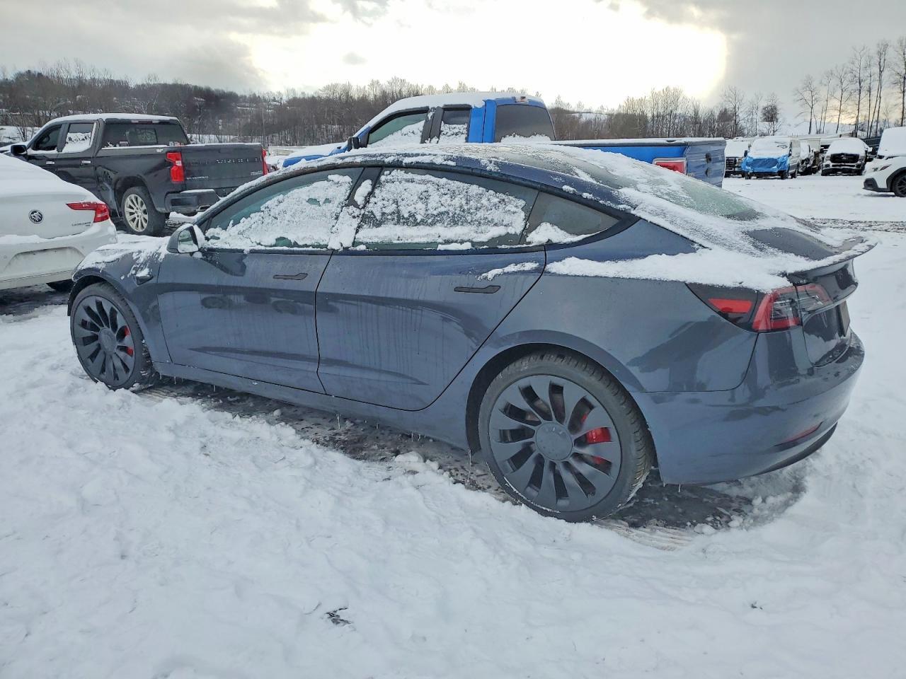 2023 Tesla Model 3 - zdjęcie 2