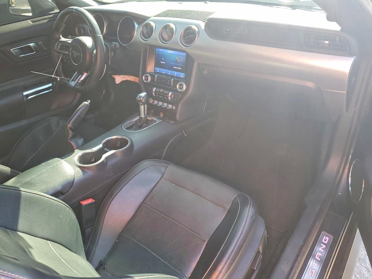 2020 Ford Mustang Gt - zdjęcie 8