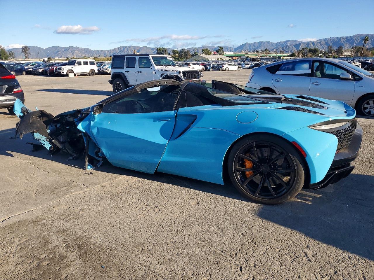 2025 Mclaren Automotive Artura - zdjęcie 2