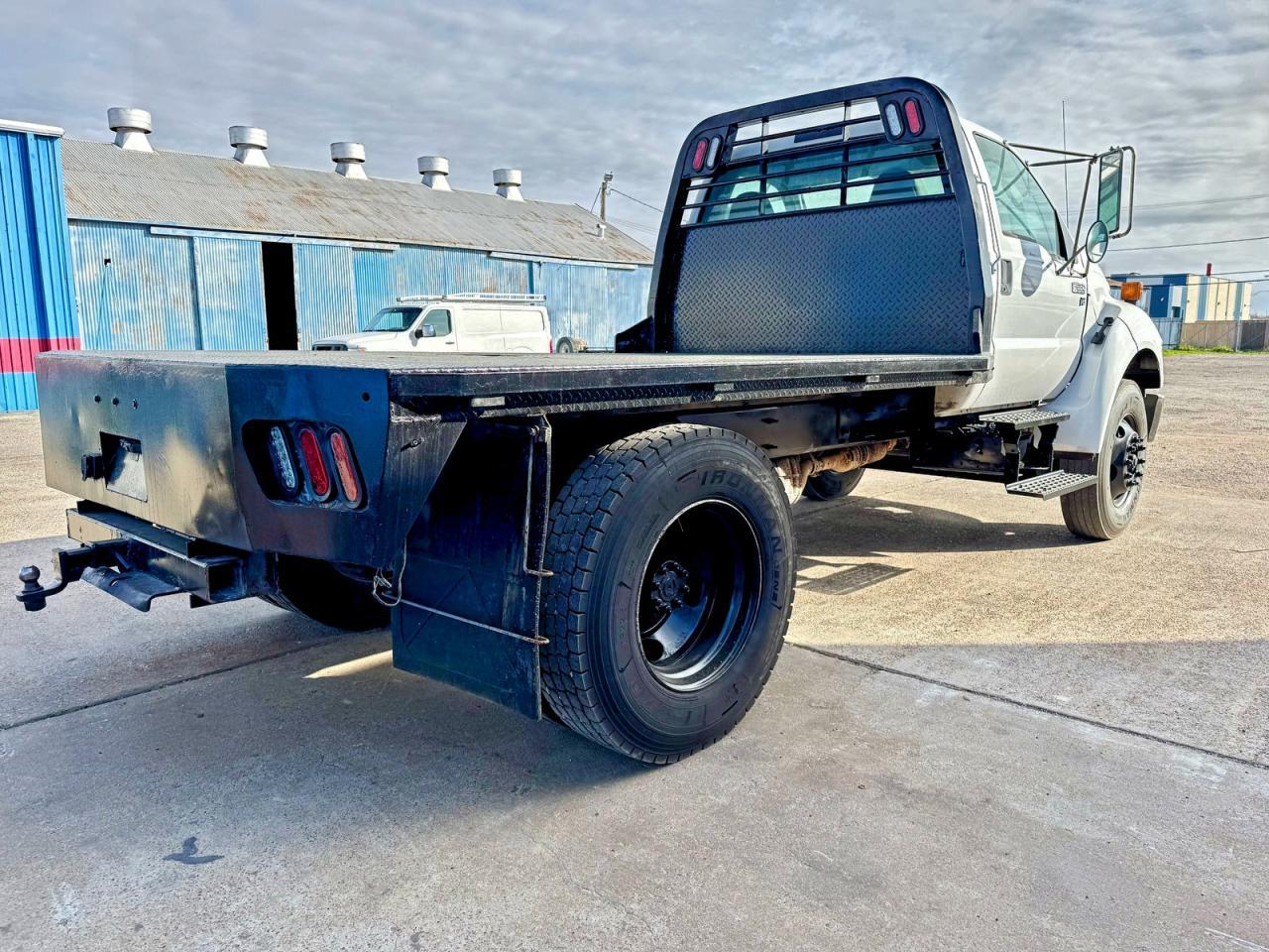 2013 Ford F650 Super Duty - zdjęcie 4