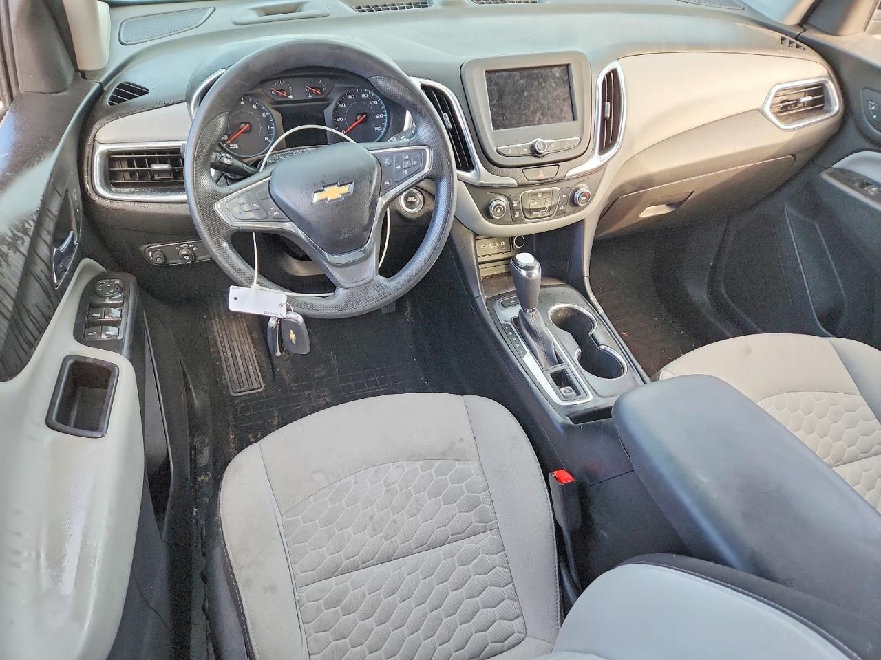 2020 Chevrolet Equinox Ls - zdjęcie 8