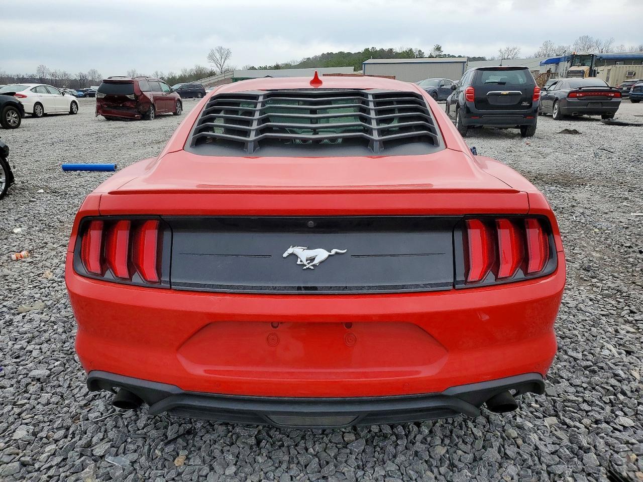 2020 Ford Mustang - zdjęcie 6