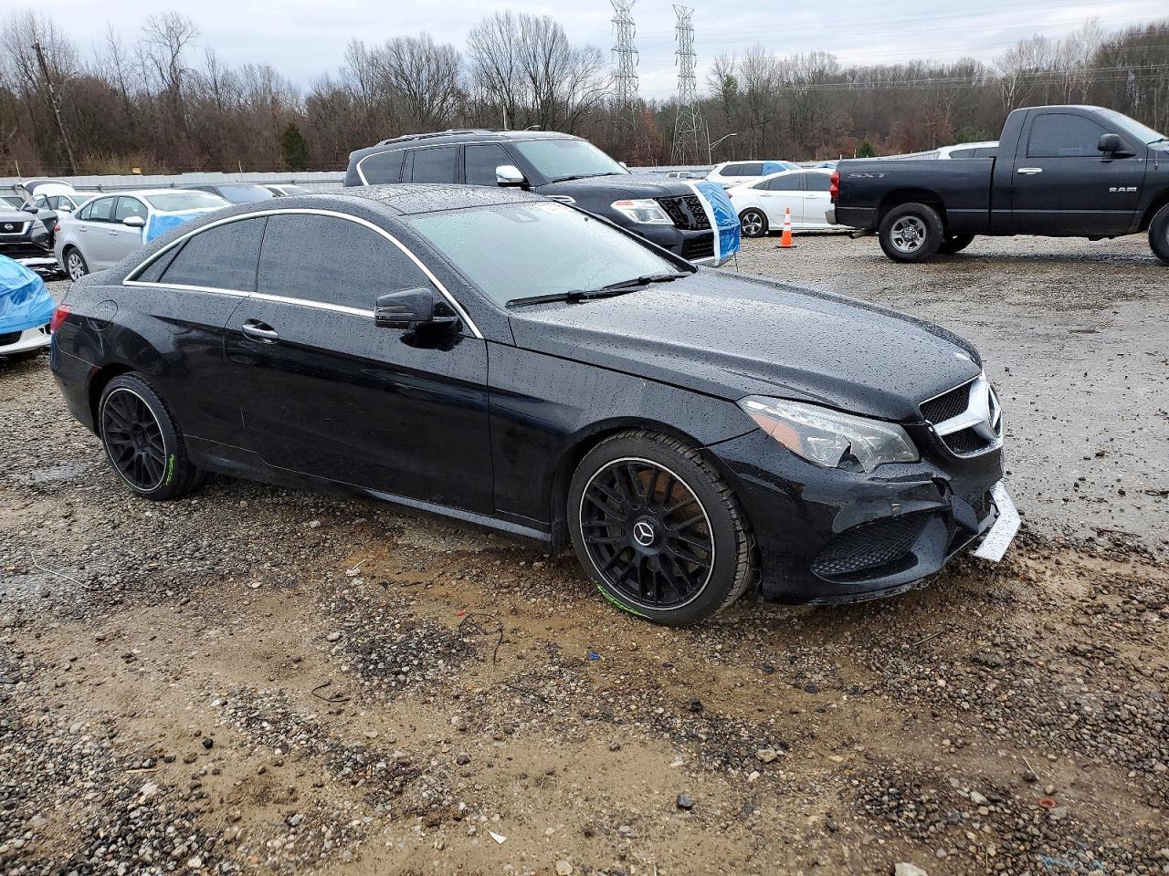2014 Mercedes-Benz E 550 - zdjęcie 4