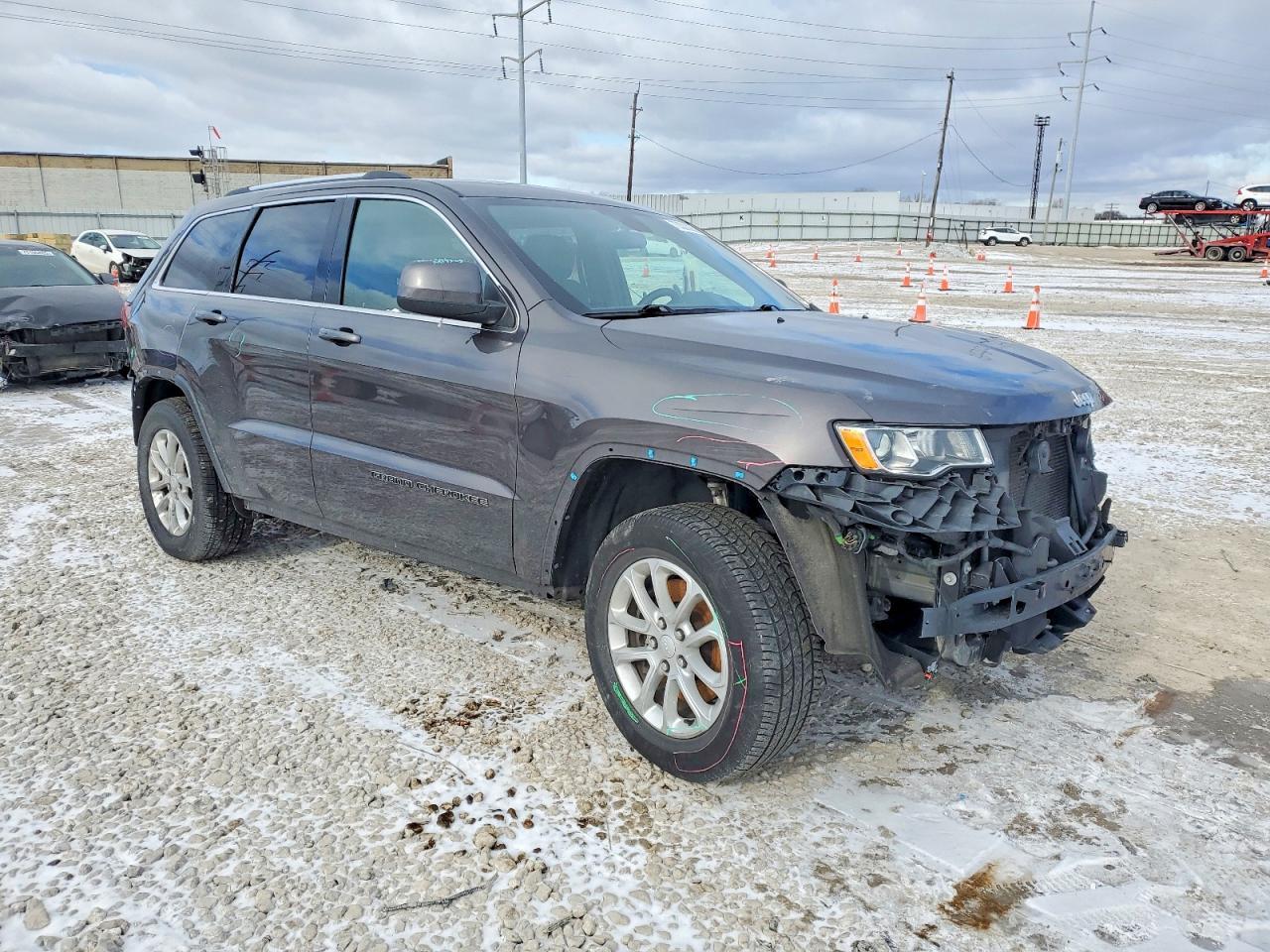 2021 Jeep Grand Cherokee Laredo - zdjęcie 4