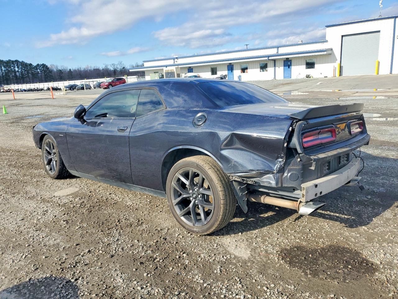 2019 Dodge Challenger R/T - zdjęcie 2